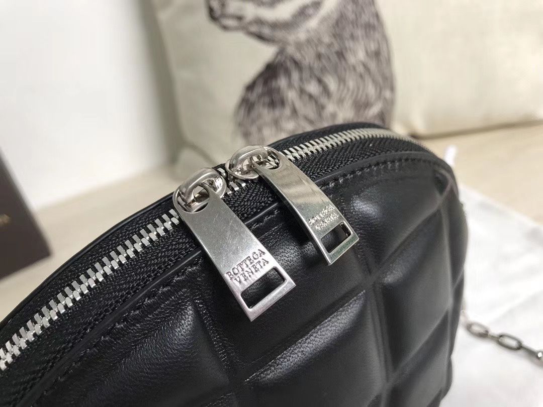 Bottega Veneta 15 cm