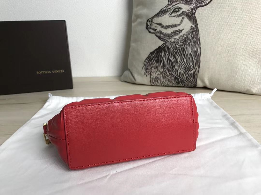 Bottega Veneta 15 cm