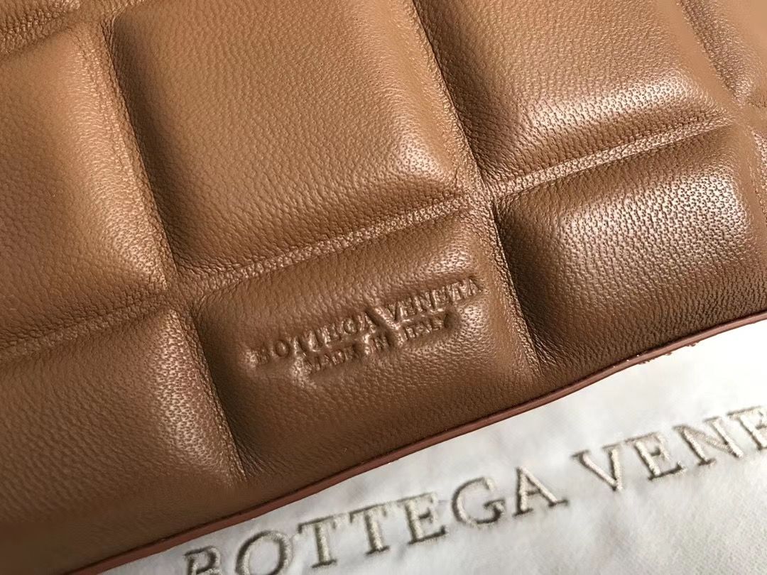 Bottega Veneta 15 cm