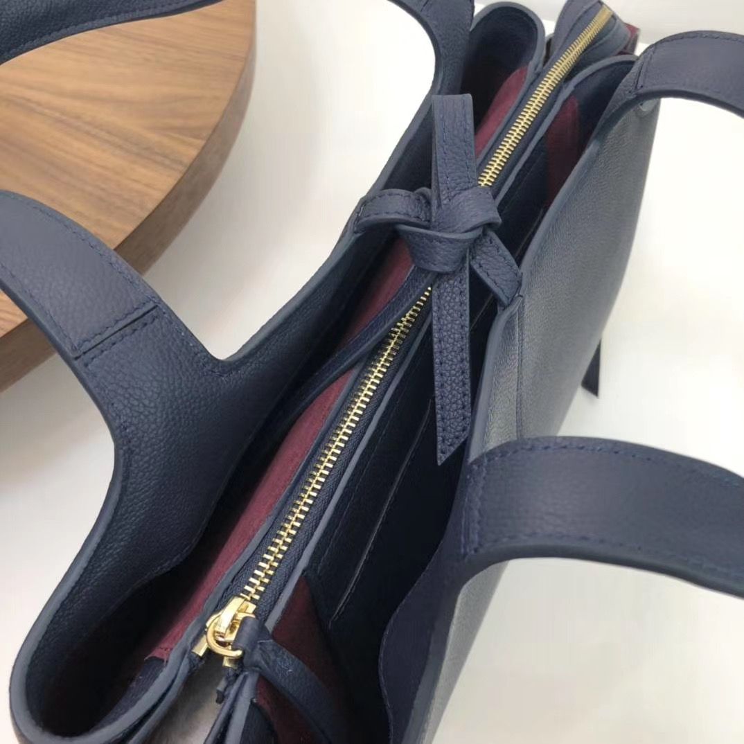 Celine Tri-Fold 31 cm