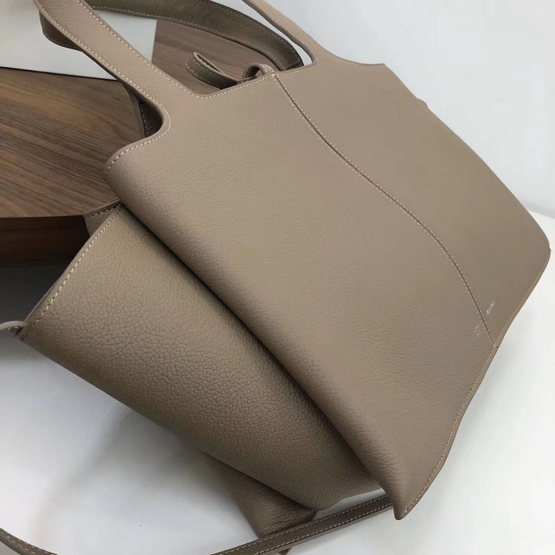 Celine Tri-Fold 31 cm
