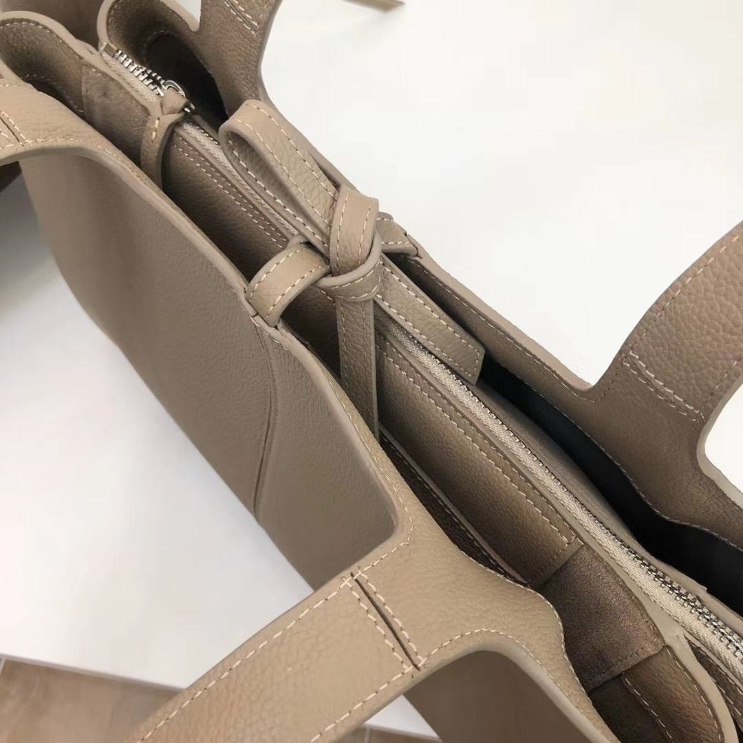 Celine Tri-Fold 31 cm