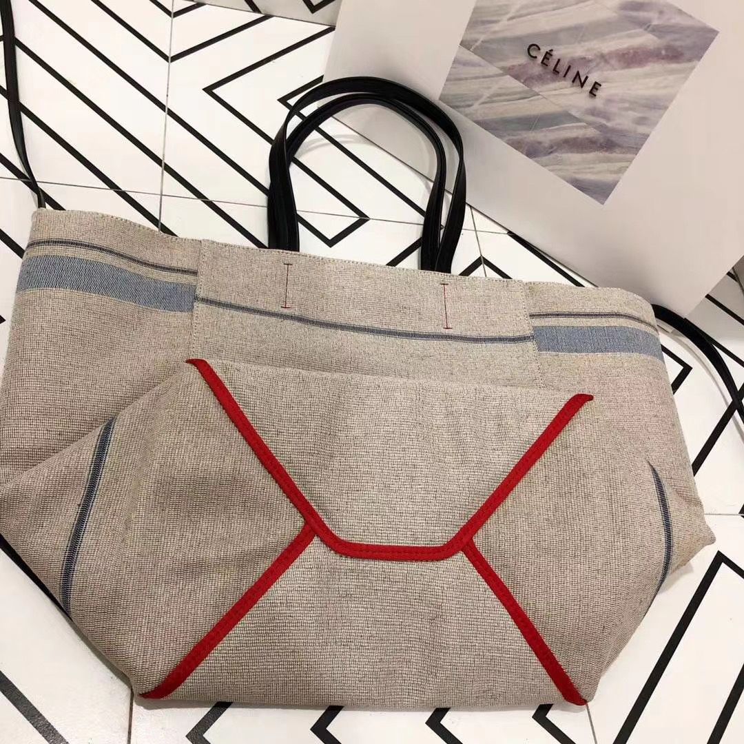 Celine Cabas Phantom 29 cm