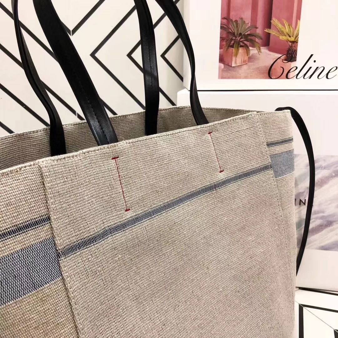 Celine Cabas Phantom 29 cm