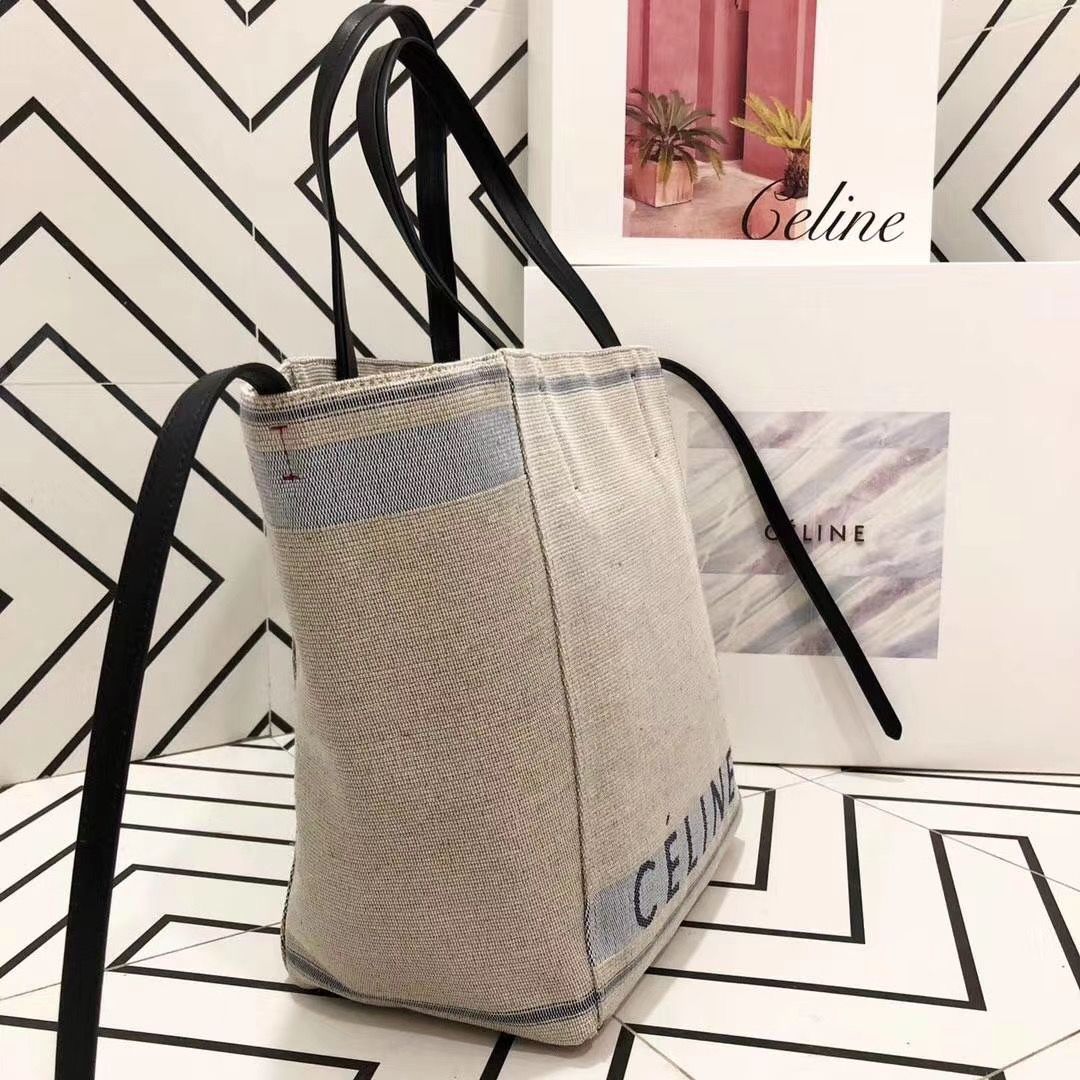 Celine Cabas Phantom 29 cm