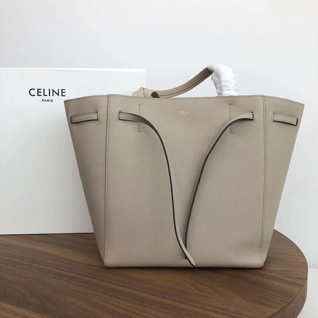 Celine Cabas Phantom 27 cm