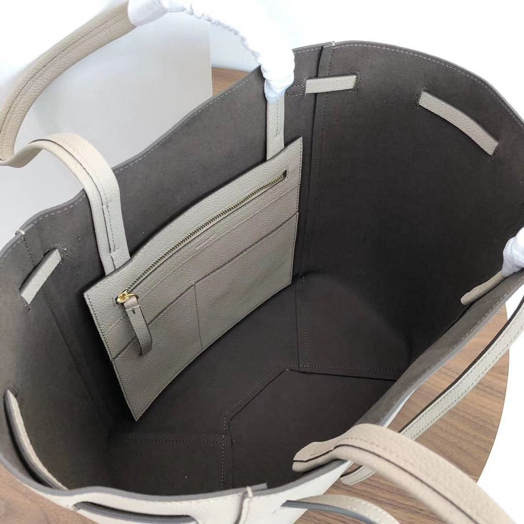 Celine Cabas Phantom 27 cm