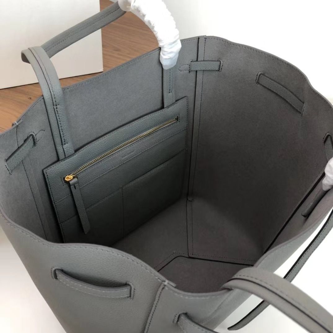 Celine Cabas Phantom 27 cm