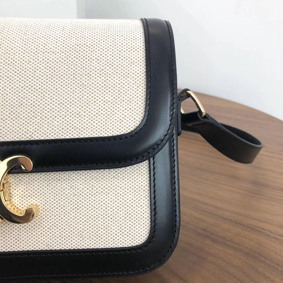 Celine byhed Triomphe 22 cm