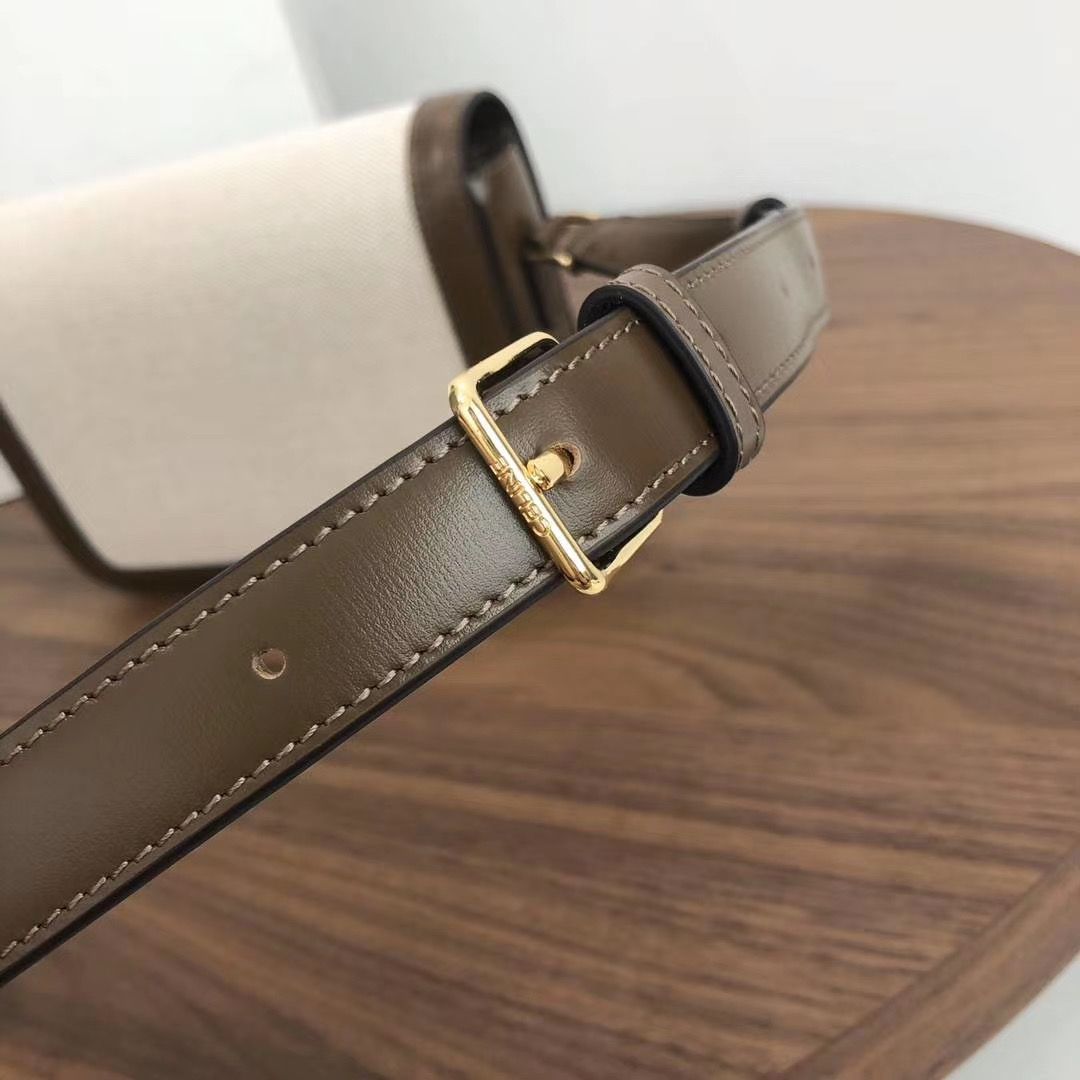 Celine byhed Triomphe 22 cm