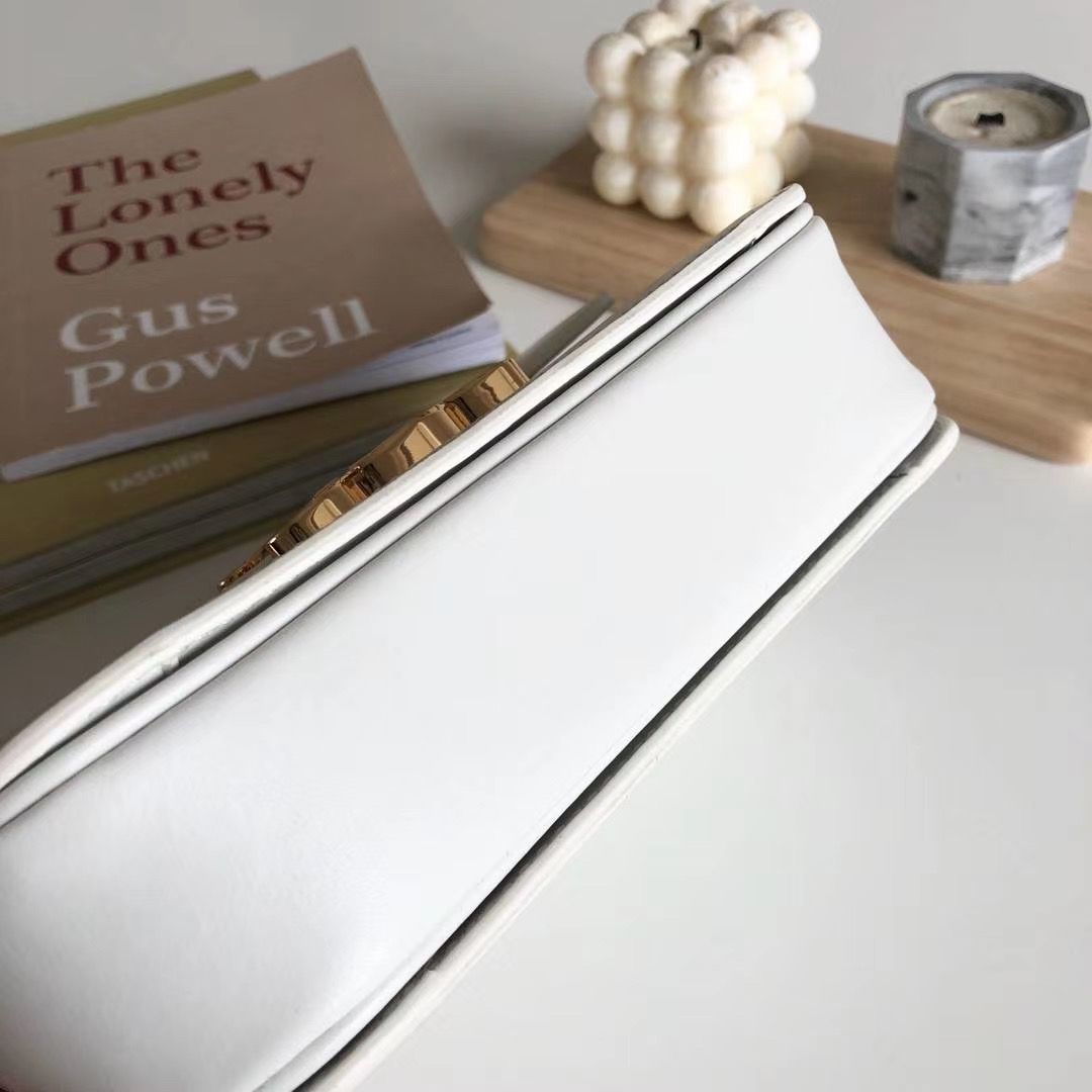 Celine Triomphe 18 cm