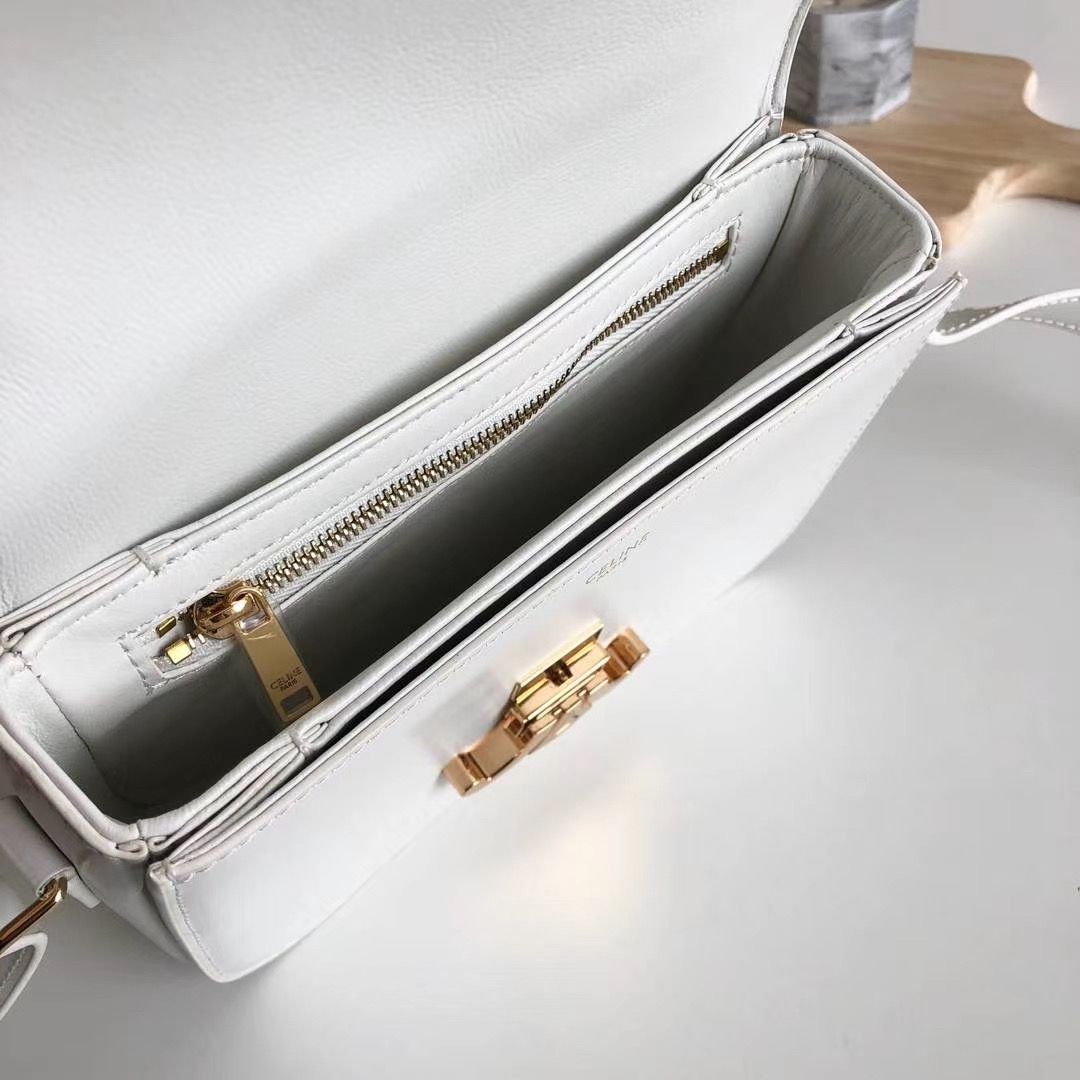 Celine Triomphe 18 cm