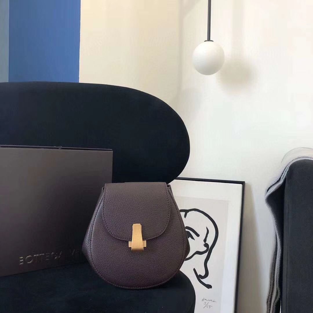 Bottega Veneta Bum 17 cm