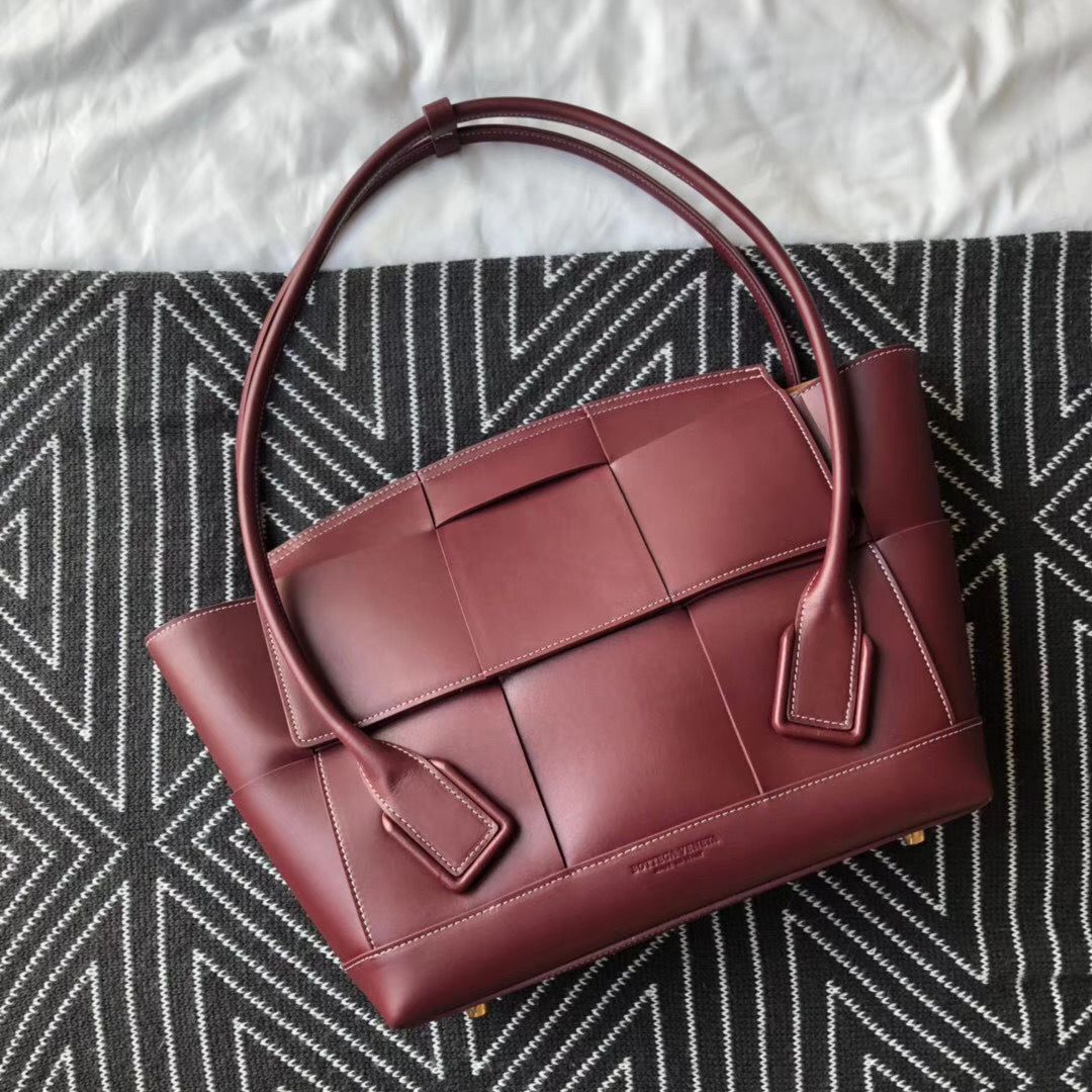 Bottega Veneta Arco 48 cm