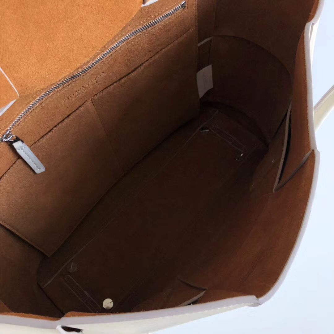 Bottega Veneta Arco 48 cm