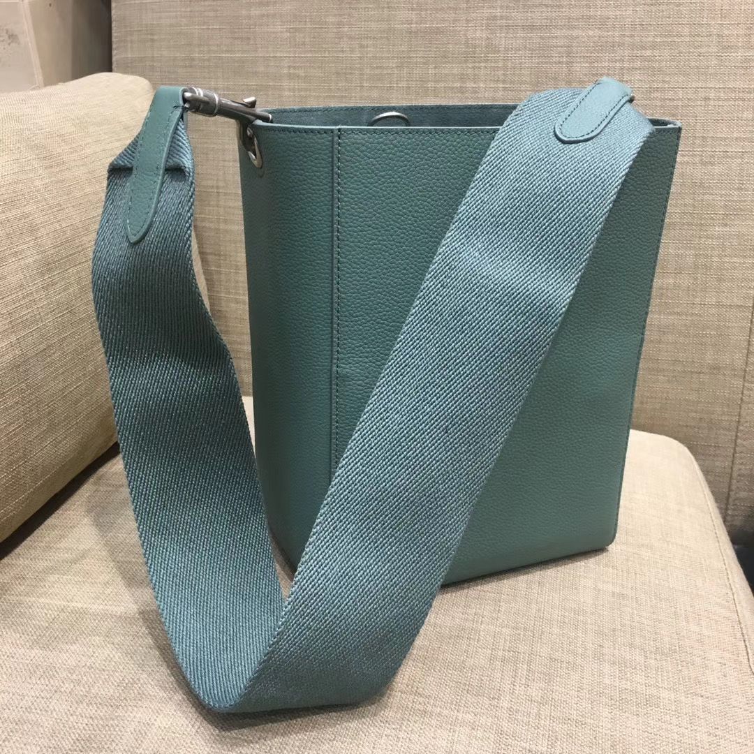 Celine Seausangle 25 cm