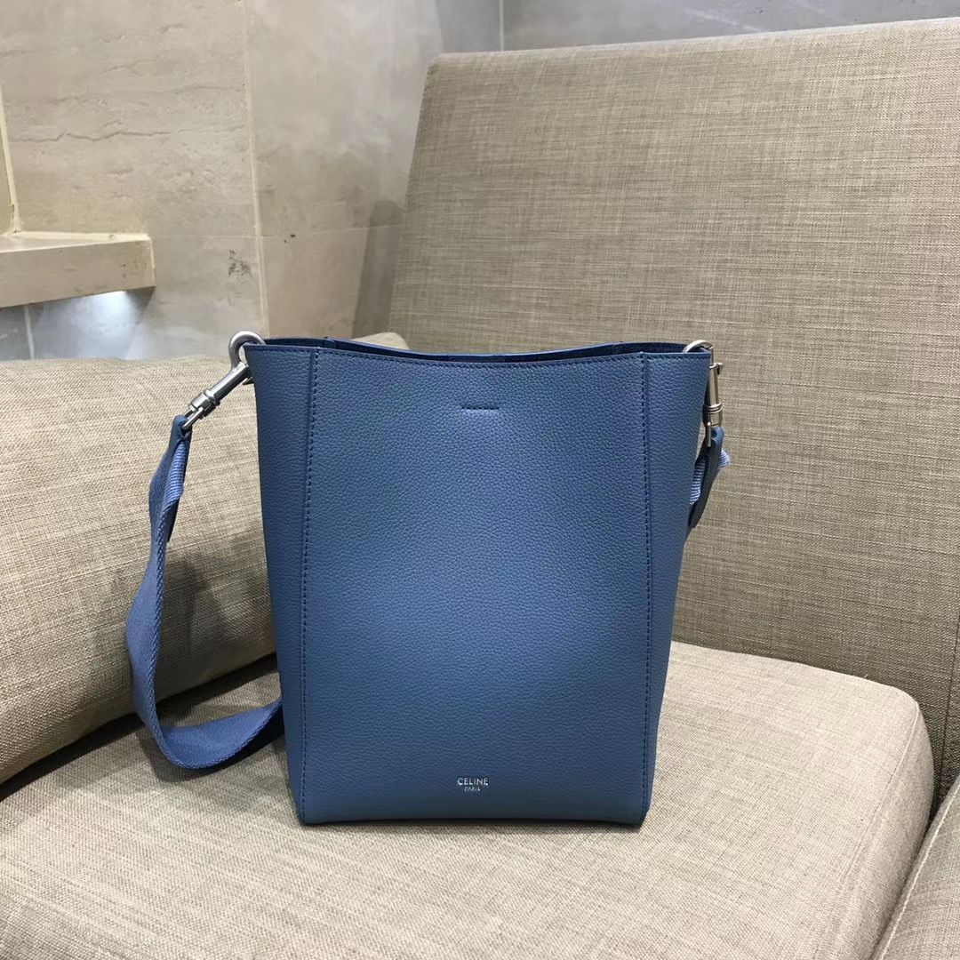 Celine Seausangle 25 cm