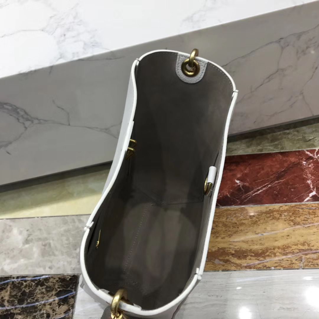 Celine Seausangle 25 cm