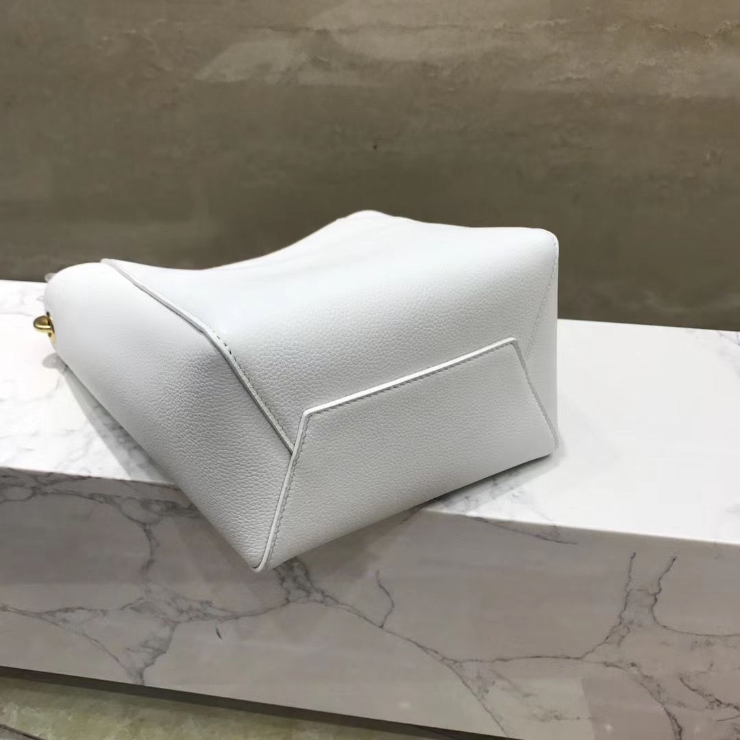 Celine Seausangle 25 cm