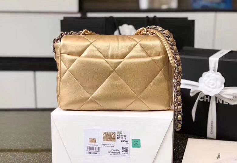 Chanel 24 cm