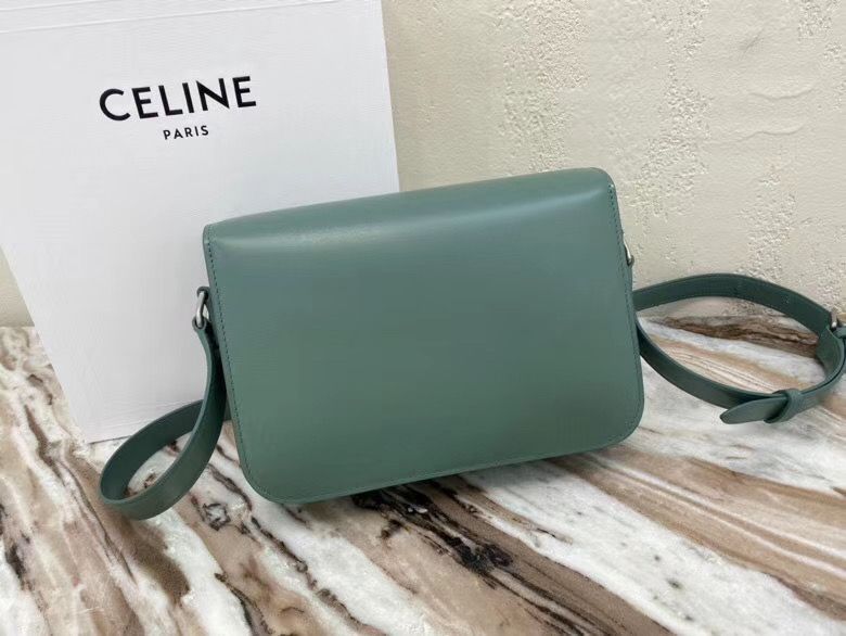 Celine Triomphe 22 cm