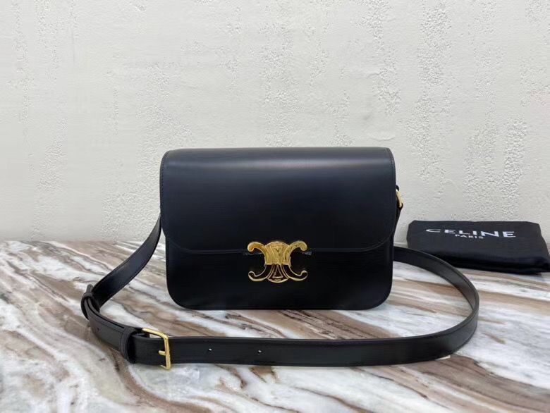 Celine Triomphe 22 cm