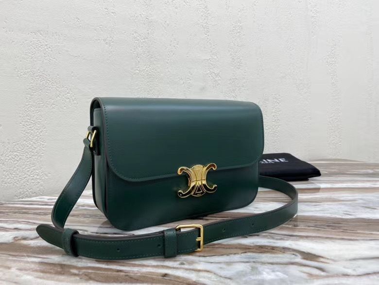 Celine Triomphe 22 cm