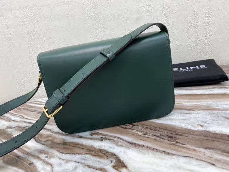 Celine Triomphe 22 cm