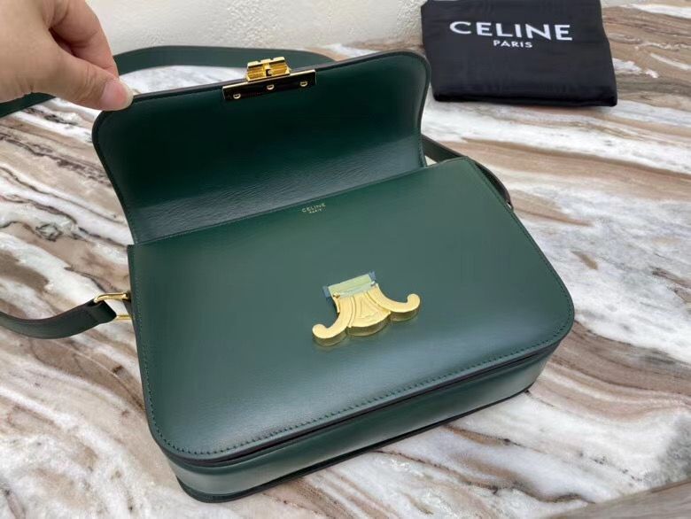 Celine Triomphe 22 cm