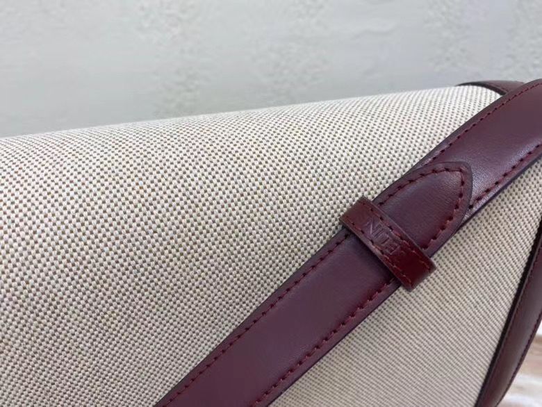 Celine Triomphe 22 cm