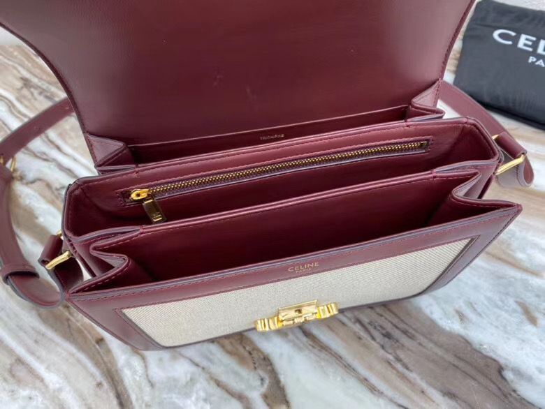 Celine Triomphe 22 cm