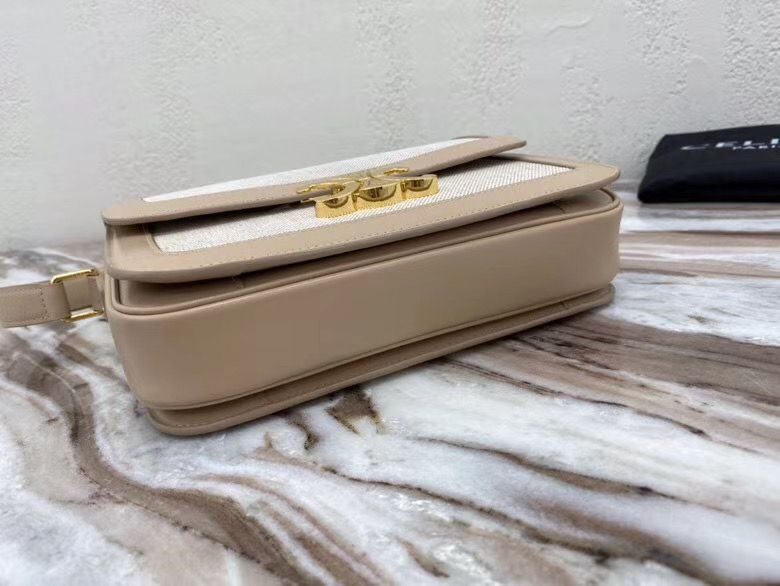 Celine Triomphe 22 cm