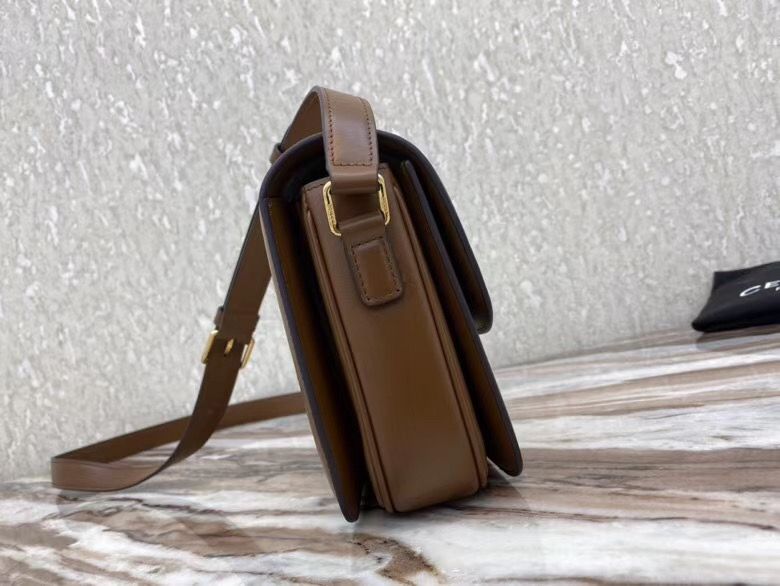 Celine Triomphe 22 cm