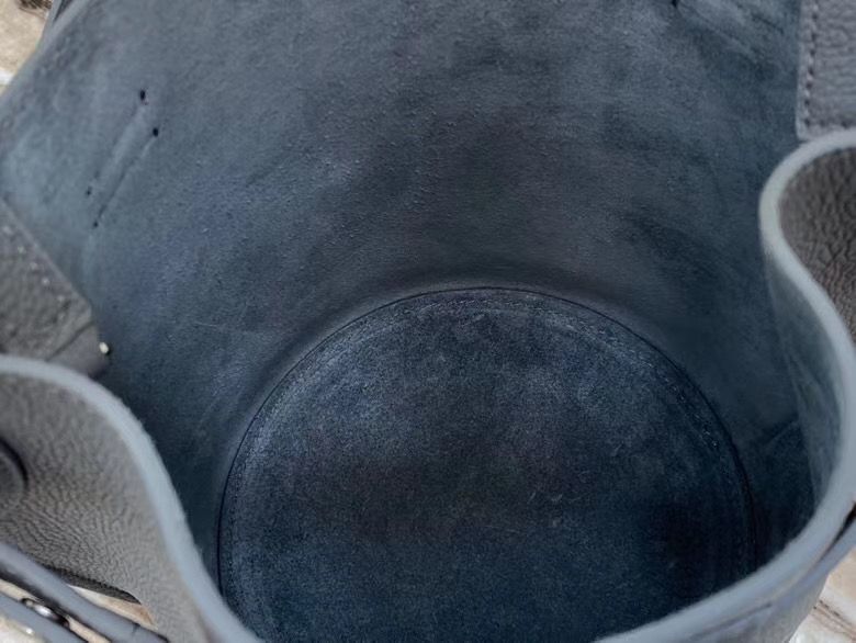 Celine Big Bag Nano Bucket 16 cm