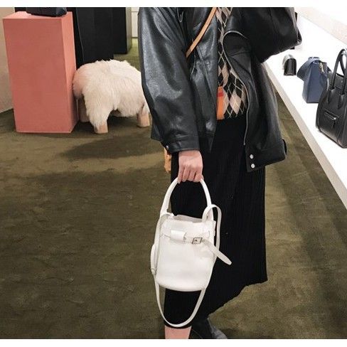 Celine Big Bag Nano Bucket 16 cm