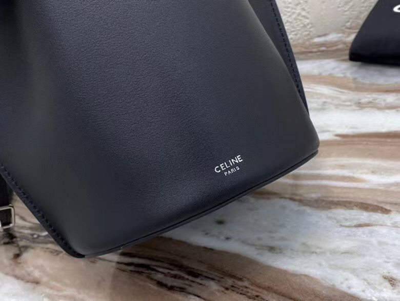 Celine Big Bag Nano Bucket 16 cm