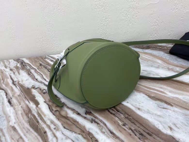 Celine Big Bag Nano Bucket 16 cm