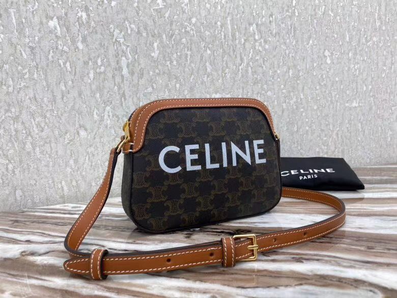 Celine Triomphe 20 cm