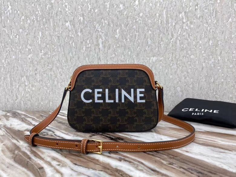 Celine Triomphe 20 cm