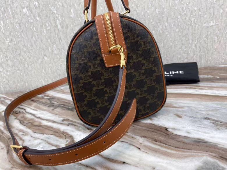 Celine Triomphe 31 cm