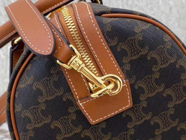 Celine Triomphe 31 cm