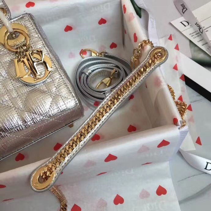 Lady Dior Mini 17 cm