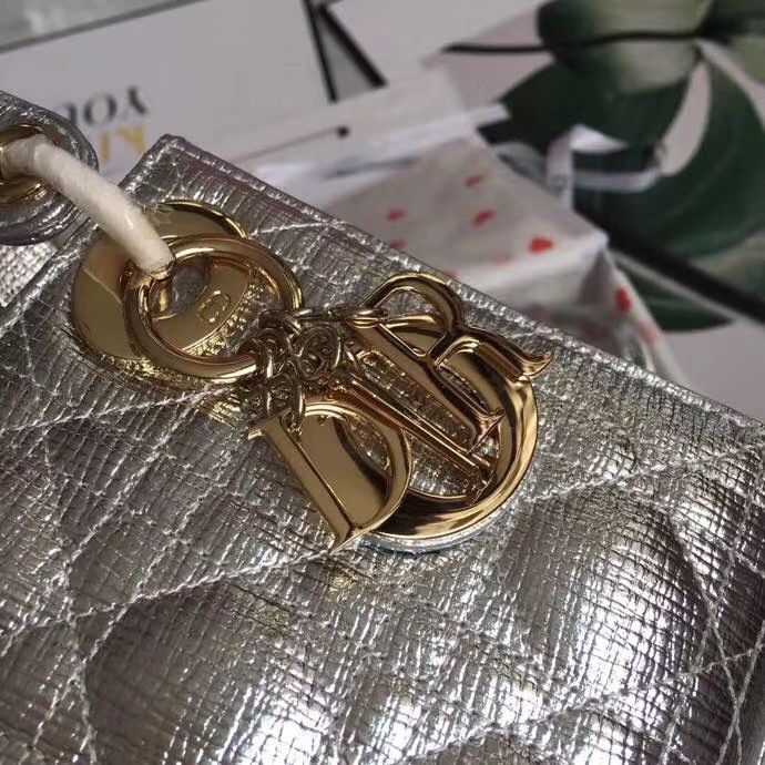 Lady Dior Mini 17 cm