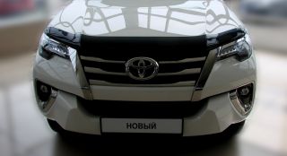 Дефлектор капота Toyota Fortuner, 2015-, темный, шт