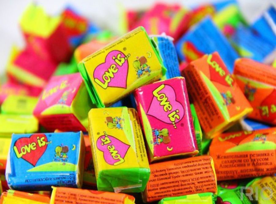 Жевательная резинка "Love is" в капсуле 28мм (300 шт./уп) 4.00₽