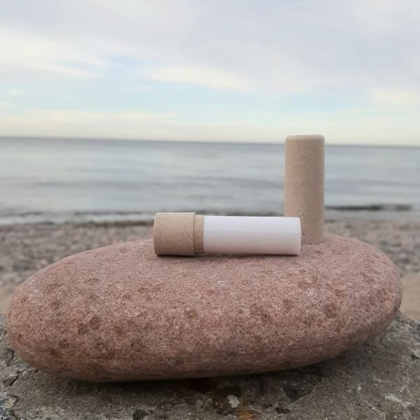 Помады с защитой SPF15 из эко пластика NATURE