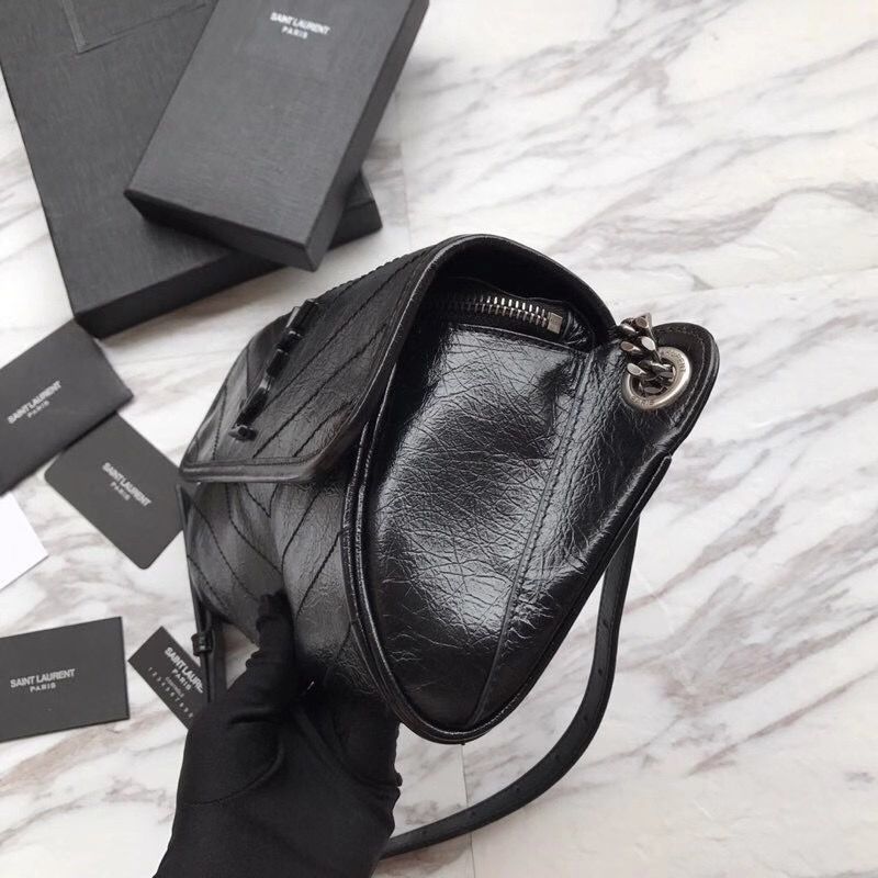 YSL Niki body bag 28 cm