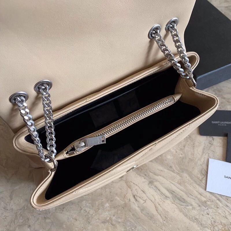 SAINT LAURENT  LOULOU 25 cm