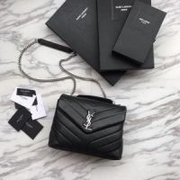 SAINT LAURENT  LOULOU 25 cm