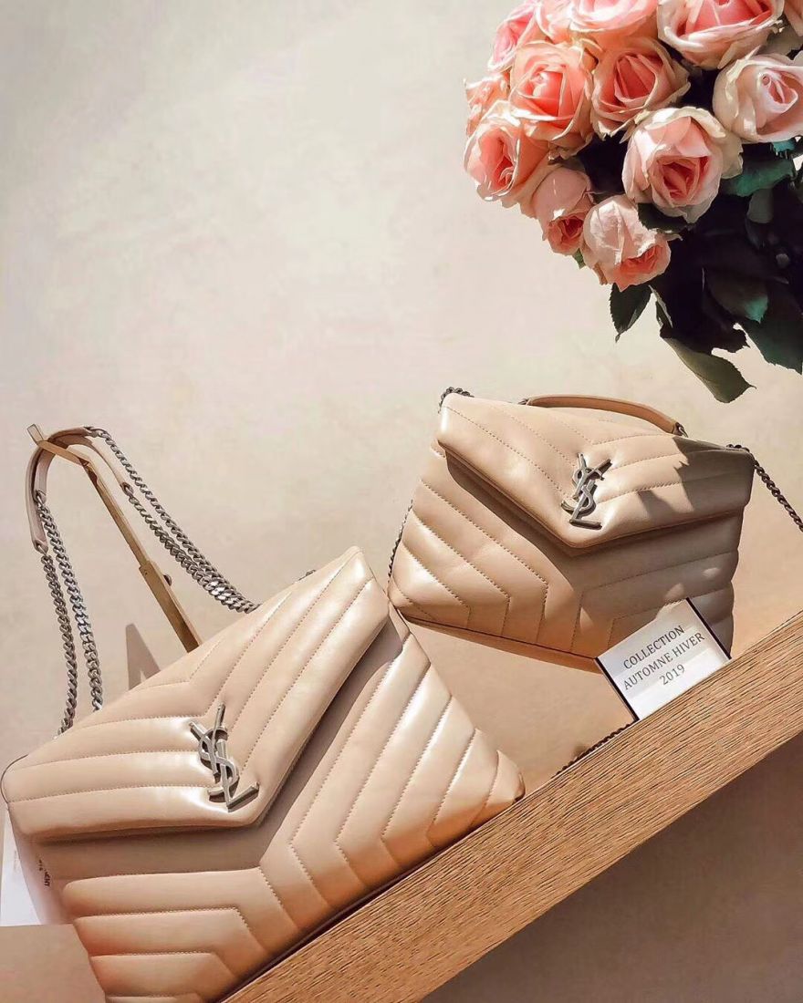 SAINT LAURENT  LOULOU 32 cm